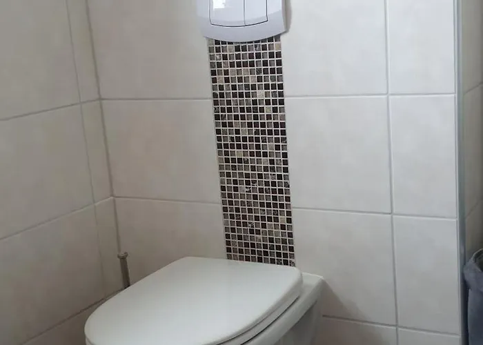 Nahrstedt Nr 2 דירה *